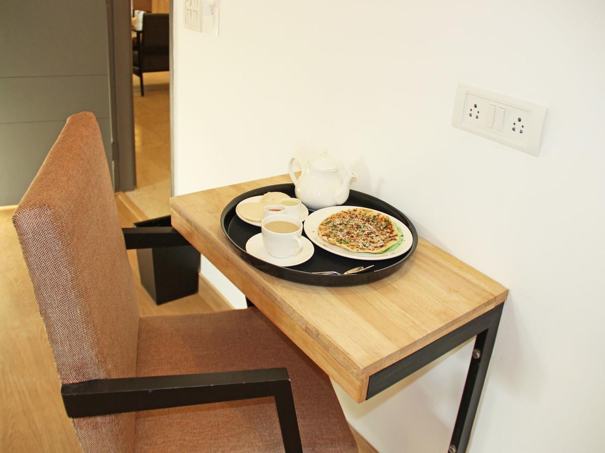 Oyo 2183 Hotel Fortune City Kammasandra Экстерьер фото