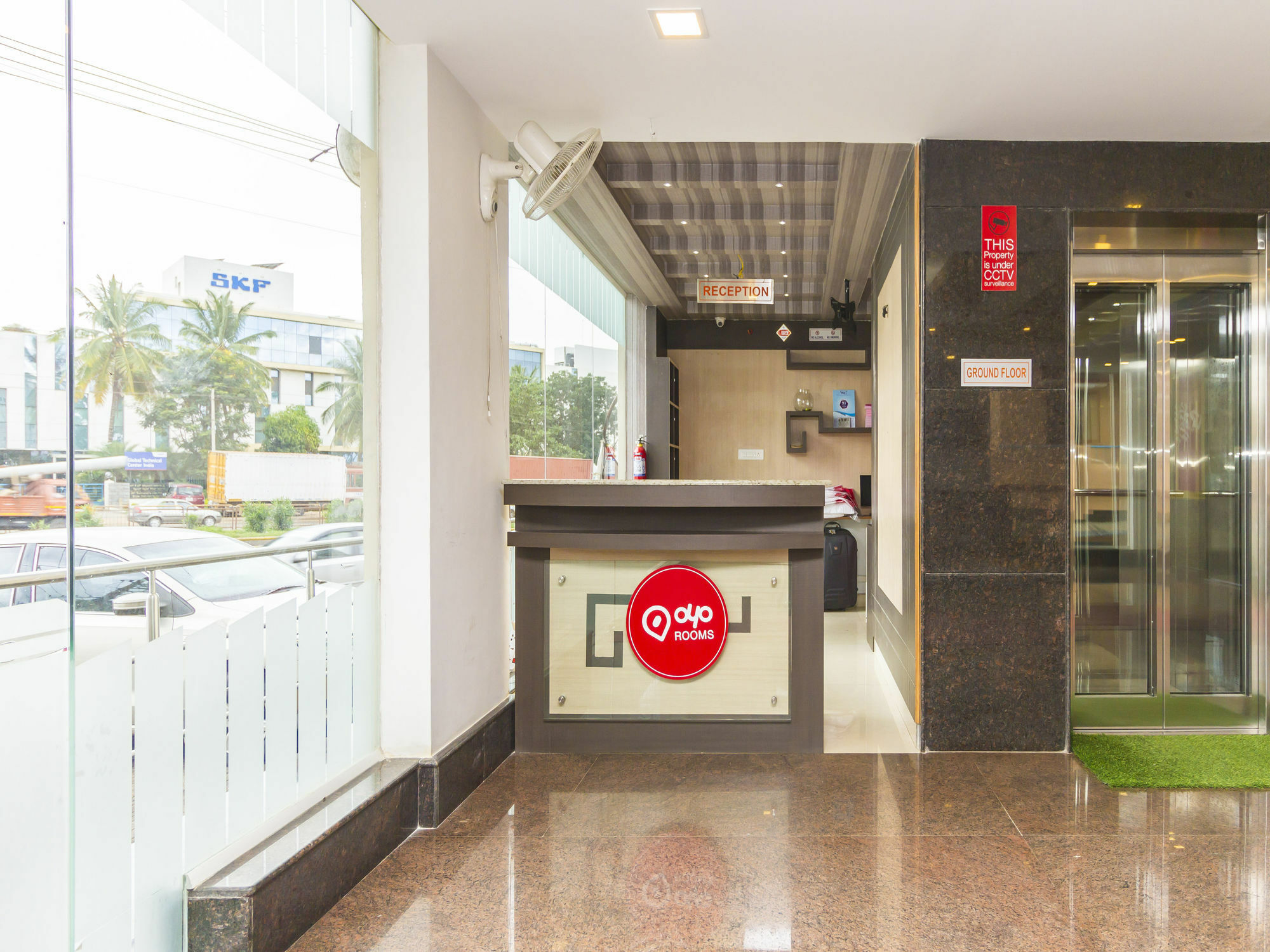 Oyo 2183 Hotel Fortune City Kammasandra Экстерьер фото